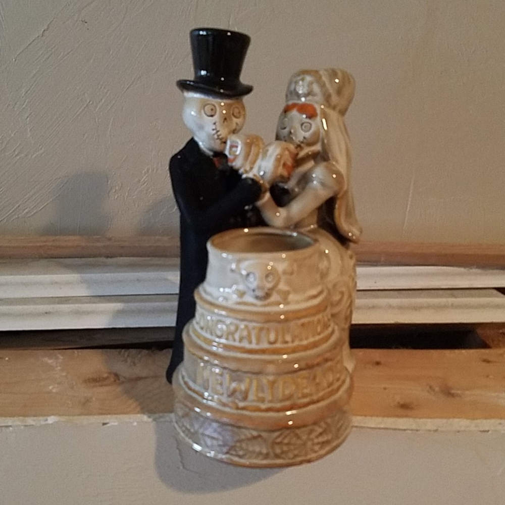 Yankee candle boney bride and groom